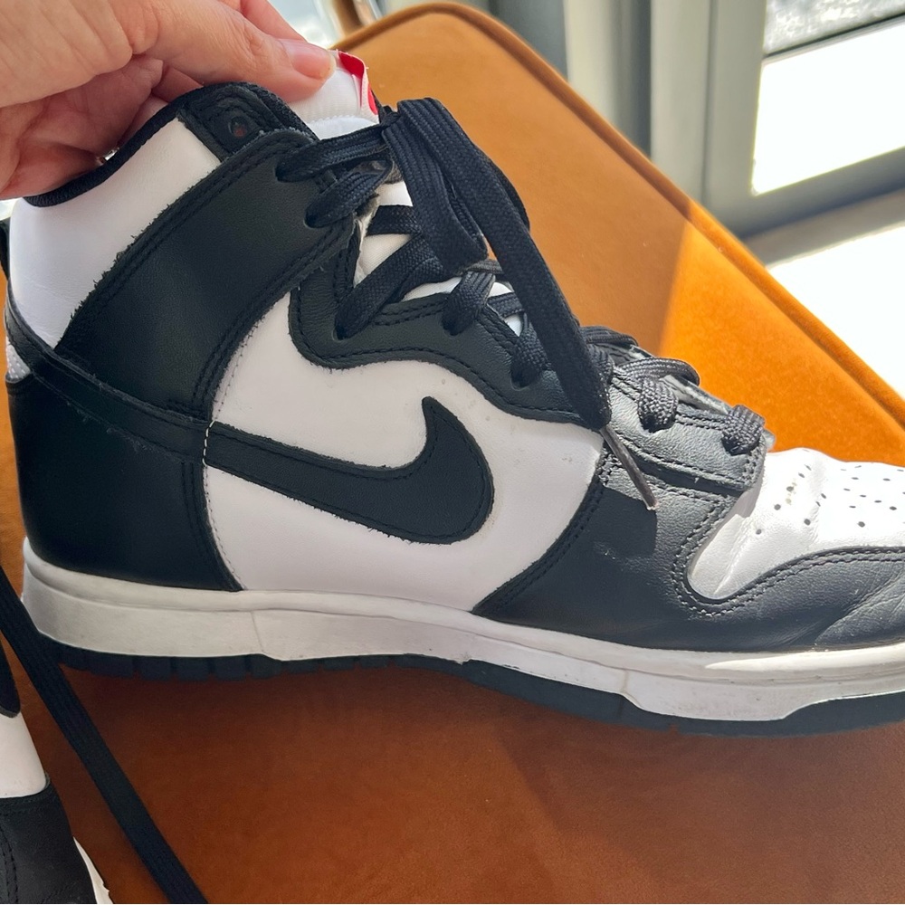 Nike Dunk High Retro Black and White - Picture 7 of 10